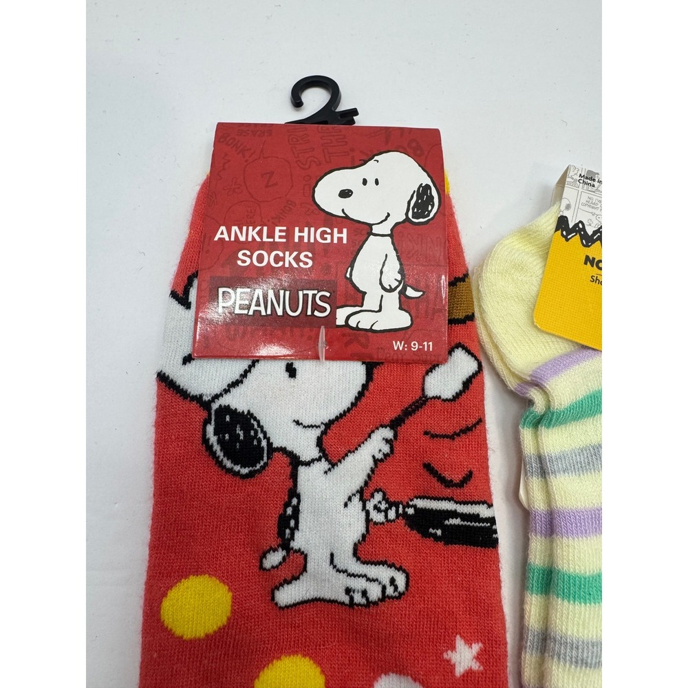 2 Lot Peanuts Snoopy Socks Women 4-11 Multicolor Ankle No Show Striped Polka Dot - Picture 2 of 6